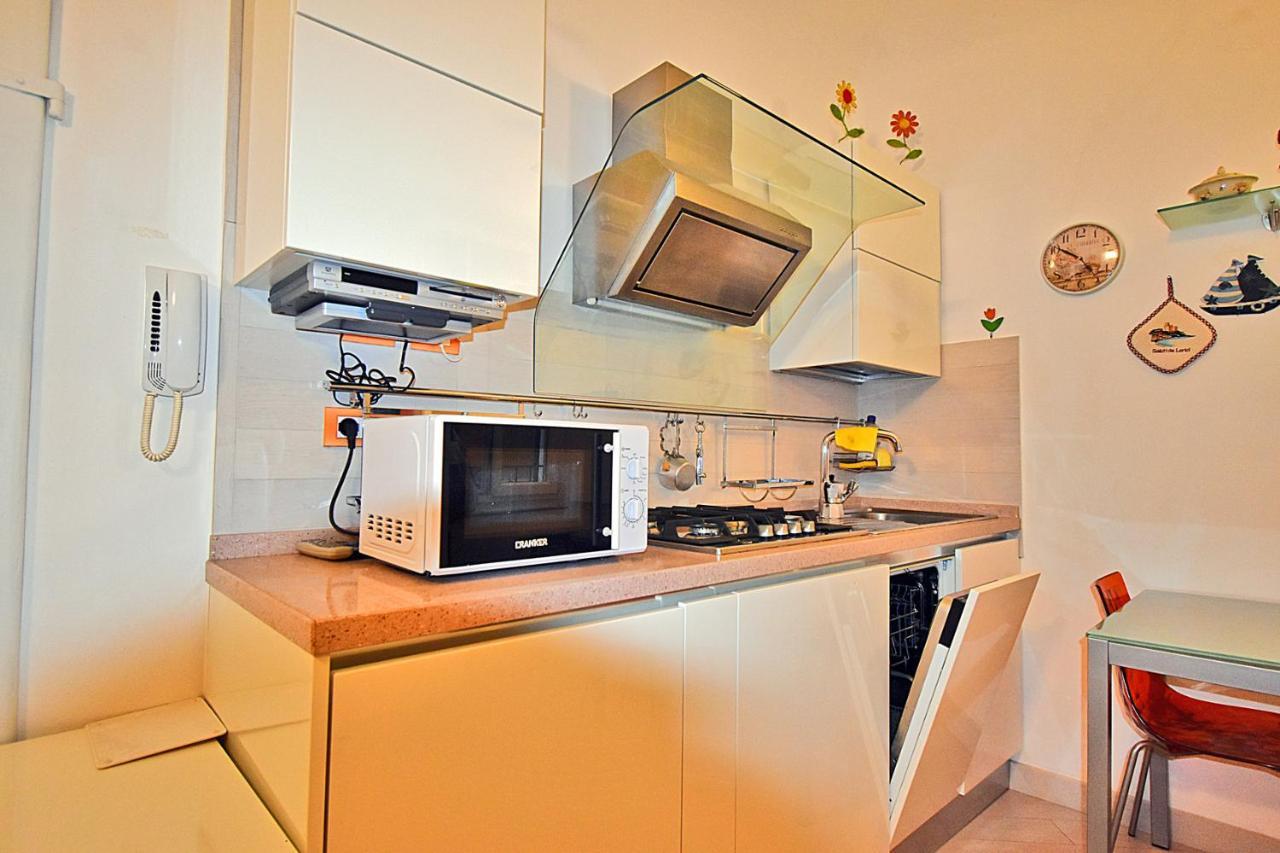 La Tana Del Poeta Apartment เลริชี ภายนอก รูปภาพ