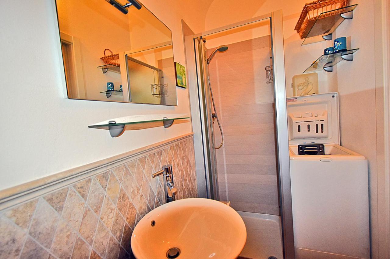 La Tana Del Poeta Apartment เลริชี ภายนอก รูปภาพ